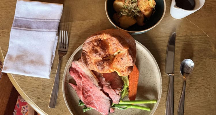 Best Pub Sunday Roasts Wimborne | The Cockerel Pub